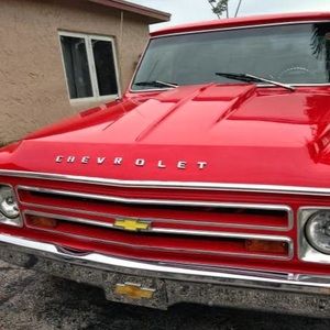 Meet your Posher, Travis